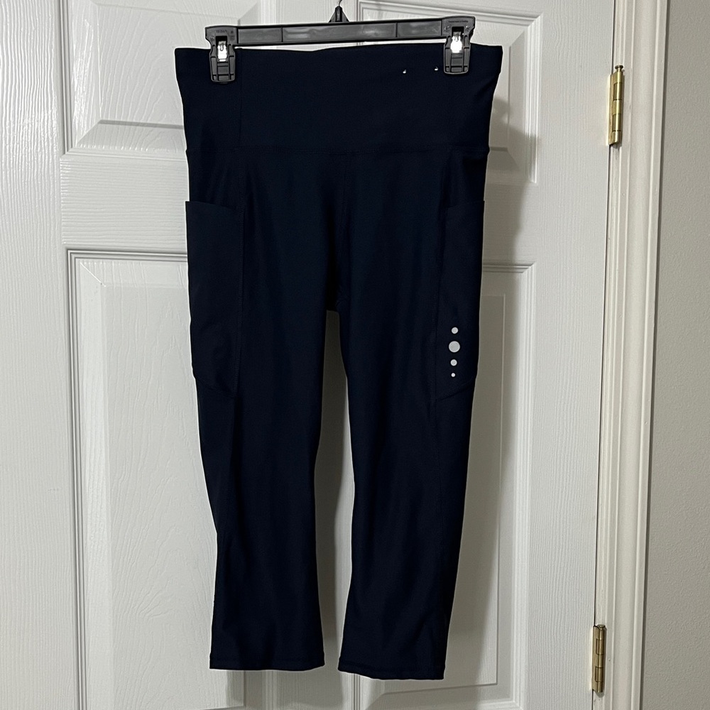 Blue Capri workout pants with Side Pocket